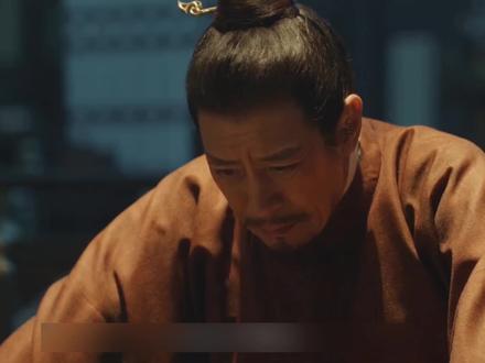 郭威绝对是五代十国中最不想当皇帝的人,然而郭威被推上皇位的那一刻,历史仿佛跟他开了一个最残酷的玩笑,这位为后汉流尽鲜血的统帅,抱着为全家一百六十八口复仇的火焰杀回汴梁,却发现自己复仇的终点,竟是坐上那把最不想坐的龙椅!#好剧推荐 #二创激励计划 #太平年 #古装