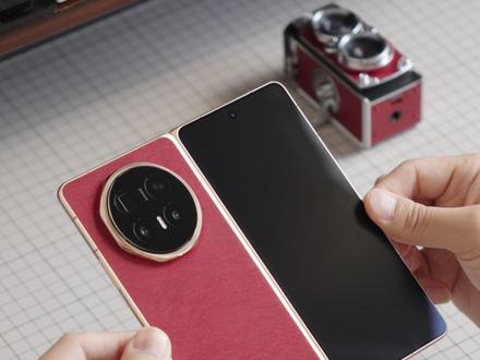 提前上手|荣耀Magic V6这个手感太细了
#荣耀MagicV6 #手机数码 #手机推荐 #荣耀手机 #数码科技