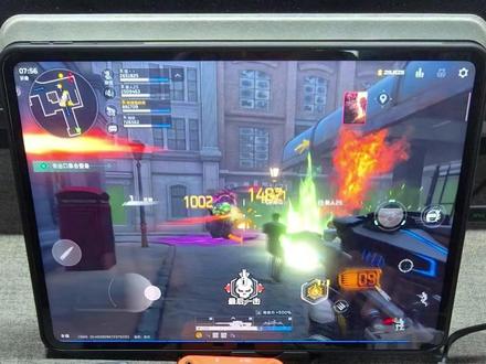 逆战未来手游正确的游戏方式 #小鸡队长 #逆战未来 #猎场模式 #手游外设