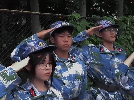 9月5日的风有许些迷眼,有些人注定一生只见一面。 #教官再见