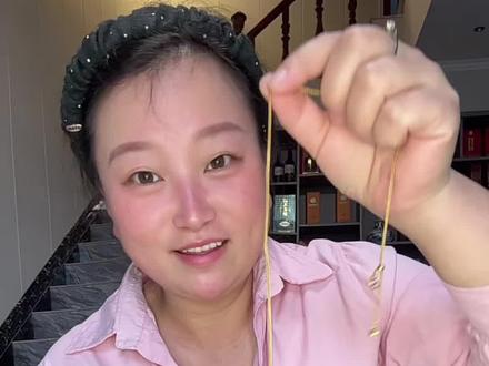 厚德金5.2克爱心搭配肖邦链效果来啦 回复 @小白2018的评论 #内容真实的我 #厚德金爱心吊坠#厚德金黄金 #厚的金520吊坠 #厚德金新品