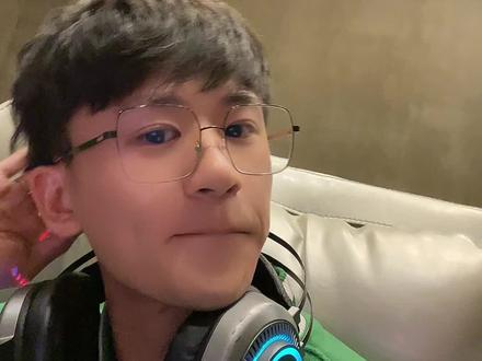 喜欢英雄联盟的人应该都很酷吧