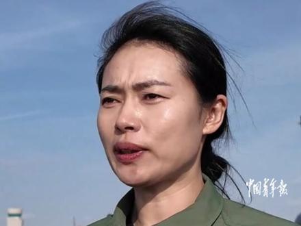 蓝天舞芭蕾!空军八一飞行表演队完成第十届新加坡航展开幕式飞行表演!