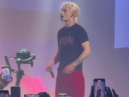 李大奔手指舞教学#这是vvs #李大奔