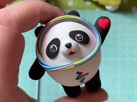 所以,要和我做朋友吗🥰🥰🥰实现冰墩墩自由🎿哈哈哈#粘土冰墩墩 #粘土教程 #超轻粘土手工 粘土冰墩墩教程奉上,艾特你的闺蜜给你做