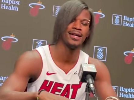 巴特勒媒体日的新发型什么水平? #巴特勒#NBA媒体日