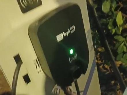 比亚迪充电桩刷不上卡的处理方法