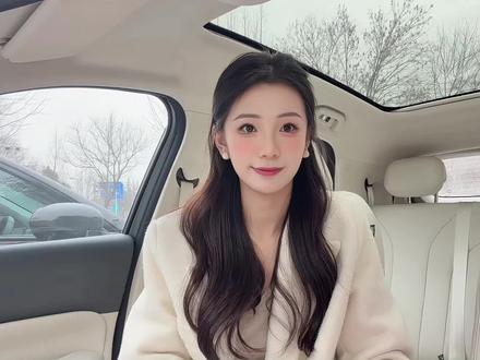 欧拉5真实体验来啦!
泰国全球首发,4月国内上市,
十万级享高配智驾,
纯电/混动/燃油都有,多动力多选择。
#长城欧拉5全球年轻人的风格座驾
#以热爱赴全球
#长城欧拉5海外火出圈