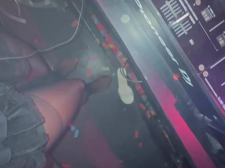 你永远不知道
台上的DJ在干嘛#女dj