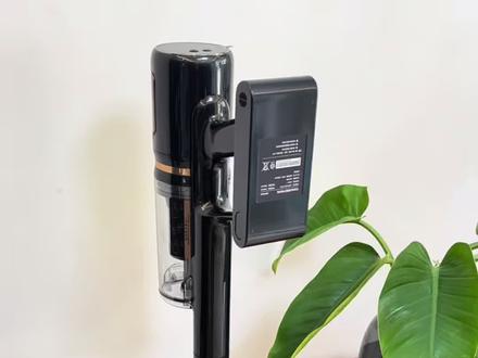 追觅的V30 Ultra,这个产品设计真的很不错,非常喜欢,而且做工质感也很好,功能全面。很多人把它当一个洗地机,但它洗地的功能一般,适合家里先吸后拖,或者家里很干净的。#吸尘器 #洗地机 #多功能洗地机 #追觅 #追觅洗地机