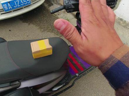 豪爵usr125改双闪教程,十多块钱就搞定