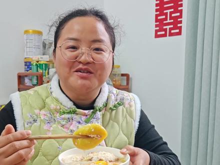 吃早餐,甜酒煮黄糍粑土鸡蛋#我的乡村生活 #乡愁记忆 #美食 #年味 #过年