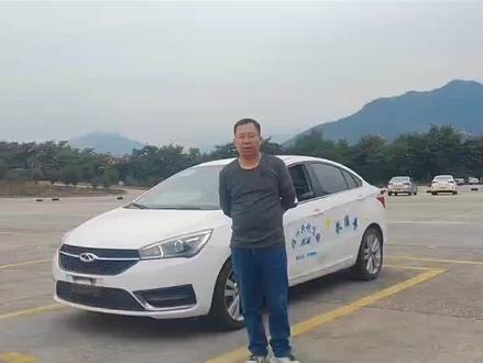 福州华威新考场科目三手动挡现在用车是奇瑞艾瑞泽5,这款车的灯光操作和原来我们的东南v5考试车的灯光操作是有点不一样,自动挡的电车的灯光操作和原来的车的灯光操作是一样的,今天主要跟大家讲一下这一款手动档奇瑞艾瑞泽5的考试车灯光操作的一些操作方法和一些注意的东西。希望对大家的考试有帮助,并祝大家考试都能顺利通过。#关注教练学车不迷路 #福州学车考驾照 #福州同城推荐#福州华威新考场科目三 #福州华威科二科三