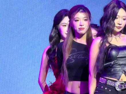 今天是爱豆张晋宜🥺第一首舞蹈直拍!!太棒啦我的闺蜜@晋宜JINY #张晋宜 #张晋宜生日会 #直拍 #live现场 #短剧