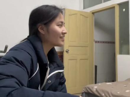 百万粉啦!!希望大家在生活中都不会遇到方头明 我爱你们!