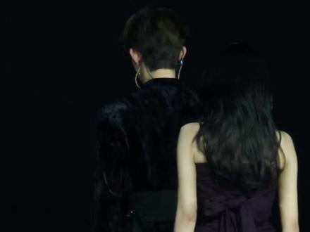 好白
#章昊 #章昊六男一 #章昊六唱一 #章昊直拍 #badboy
压箱底的直拍终于有时间剪出来了🥺