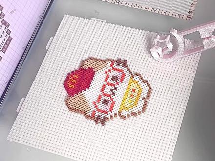 我看是谁还不会烫无孔#拼豆 #手工diy #像素风#无孔拼豆