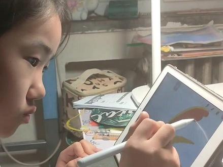 纪念一下第一次设计班徽
#画画 #设计分享