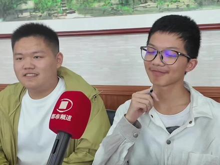 满满的干货!河南高考718分韩同学和716分黄同学,两位学霸分享学习心得:如何做到高考700分➕,各科成绩均称!赶紧收藏起来吧!#河南高考 #高考成绩 #高考经验分享