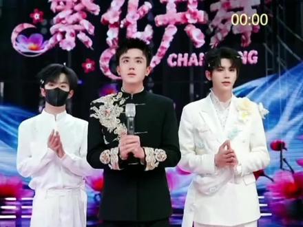 恭喜 @鲸·林不染🔥⁹²⁵ 二月公会赛圆满收官 斩获亚军🥈 一路努力 一路成长 每一步都闪闪光 未来继续带着热爱 大步向前 小宇宙一直爱🔥@小染夸呀夸🔥⁹²⁵ @长鲸传媒二月“春日序章”公会赛 @龙浩天🐲(酉阳桃花源摆手堂直播) @龙浩天男团 鲸·渝101(备用号放假版) @101-A计划(放假版) @长鲸传媒 #林不染 #公会赛亚军 #小宇宙925 #男团 #上热门🔥
