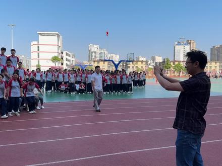 又是一年莆田哲理中学拍毕业照了