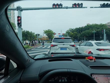 极氪后排娱乐屏原来有独立声道? #真实生活分享计划 #汽车新手知识 #极氪 #极氪7X #大有氪为