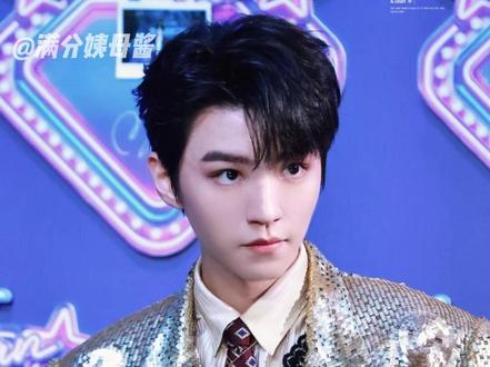 王俊凯和鞠婧祎吗?巅峰之夜,你真的很会贪了#巅峰之夜 #鞠婧祎 #王俊凯 #巅峰之夜王俊凯 #王俊凯新歌