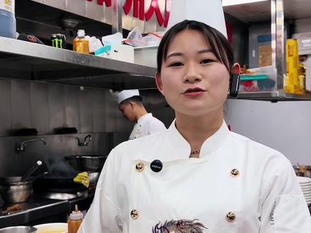 还在愁下饭菜?这盘江西小炒酸黄瓜炒牛肉,香到停不下来!跟着我一起操作,做法特别简单#美食#美食教程#江西小炒#下饭菜#酸黄瓜炒牛肉