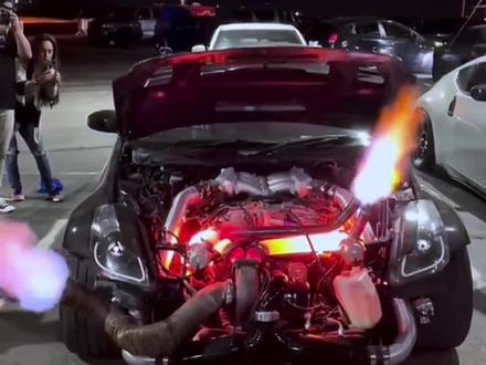 氮气加速真的能让赛车跑得更快吗?#直线加速赛 #赛车