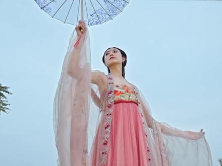 #巩义最新文旅宣传片 重磅来袭
文化有厚度,城市有温度
#河洛寻根 #趣谈巩城 #潮玩古今
我们用心描绘着巩义城市的画卷,秀出最美的巩义!
未完待续~#郑州周边游玩推荐 @DOU+上热门 @DOU+小助手