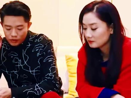 曾毅:副歌我得来点吧?玲花:让你来两点
#凤凰传奇 #玲花曾毅 #友情岁月 #神级现场