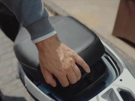 为什么不把踏板摩托车的“马桶”设计成油箱,来增加续航?