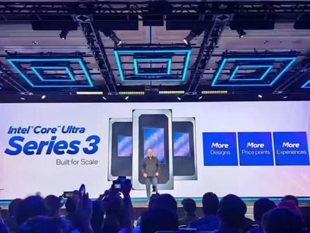 CES机哥放王炸!全球首款Panther Lake耀世15 Pro终于端上来了#机械革命#数码黑科技#CES#笔记本电脑推荐#英特尔