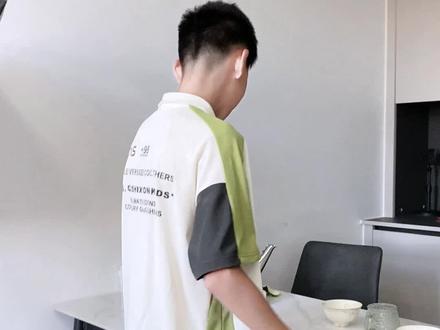 想不通他是怎么做到的!! #不可思议 #煮男日记 #真日常