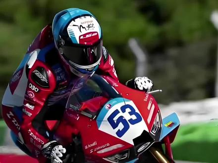 张雪的经历堪称传奇 太佩服!尤其是视频前后的对比,非常感动