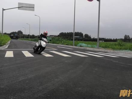 国四合资踏板新选择——6998元新大洲本田NS125D测评