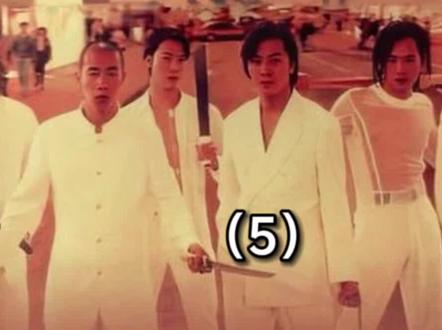 山鸡上街拉票#上热门 #古惑仔#陈小春 #精彩片段分享