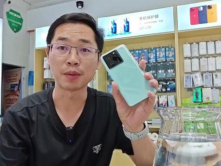 红米K60至尊版太让人失望了,放水里10分钟也跑不过压力测试! #红米k60至尊版 #一加ace2pro #压力测试 #小米13 #小米手机