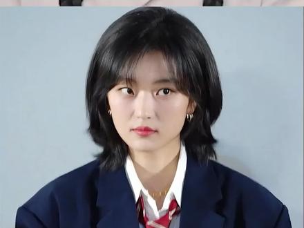 当纯真年代的爱情4位美女闯入路人镜头,才懂为何能火成现象级 #孙千 #郭晓婷 #吴悠悠 #李书漫 #娱乐评论大赏