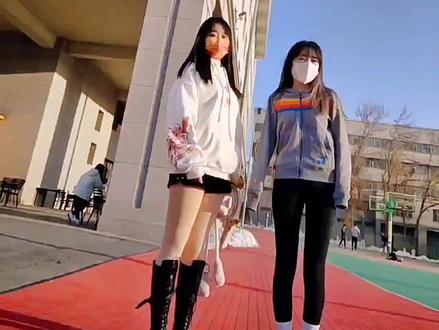 现实更可爱~@海苔不夹心 #害羞舞捂脸舞