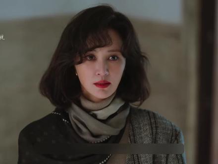 老舅:郭京飞新剧开播,一个风风火火的东北老舅,张歆艺饰演的姐 姐崔小红,爱上一个混混未婚先孕,而后这个混混犯事入狱,她一个未婚先孕的大姑娘,受不了邻居的指指点点,撇下孩子独自出国,多年来孩子跟着弟弟长大,而她也在国外又组了一个新家,BGM