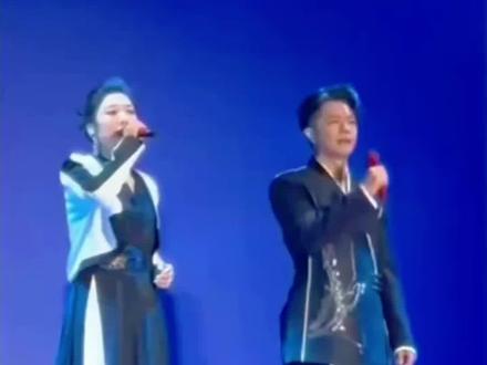 凤凰传奇,黄金搭档!