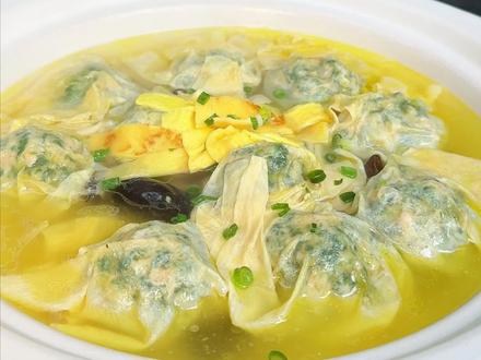 “妈妈的味道”复刻成功!这颗翡翠丸子我能吃一辈子#春日限定美食 #时令美食 #荠菜的N种吃法
#家常菜不寻常 #妈妈的味道