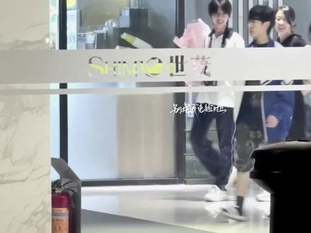 哥哥中考完了 恭喜#杨博文 #独家fo