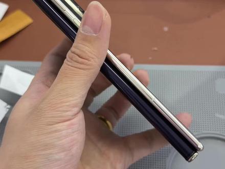 三折叠怎么折都有面#华为折叠屏#华为三折叠#华为xt全包膜