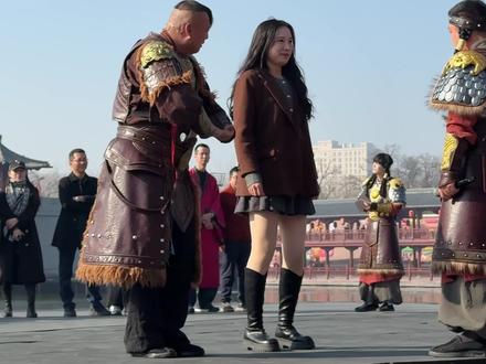 金贼:你是来劫财的吗#大宋东京保卫战#抽象#清明上河园#搞笑#人类对清明上河园的开发不足百分之一