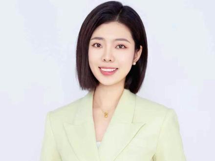 男子救助喜鹊,喜鹊竟然回来在池中戏水
#喜鹊 #动物的迷惑行为 #万万想不到