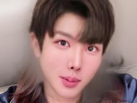 我要剪回短发吗? #假如我是男生 #男版的我 #被自己迷倒