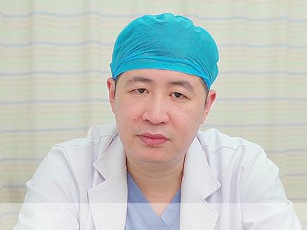 白发多还显老,教你一个实用招#关爱女性健康 #长白发 #医学科普 #涨知识 #抖出健康知识宝藏