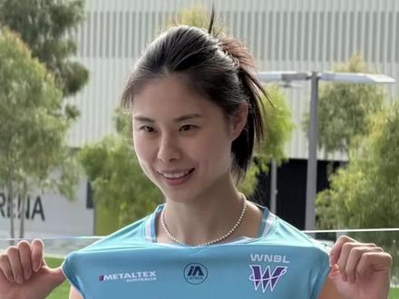 不要去嘲笑一个继续追梦的女篮老将!中国女篮后卫王思雨今日正式宣布加盟澳大利亚WNBL联赛劲旅墨尔本南区飞人队,开启职业生涯新篇章。 #热血篮球季 #中国女篮 #王思雨 #WNBL